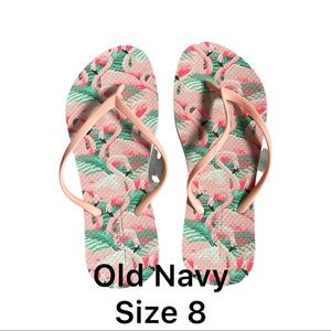 Old Navy, never worn, size 8, Flip flops, flamingo